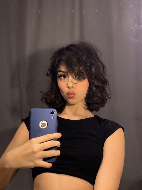 Edgy Pixie Cuts, Edgy Pixie, Latest Haircuts, Hair Inspiration Short, Short Curls, Black Curly Hair, Shot Hair Styles, Short Wavy Hair, Short Black Hairstyles