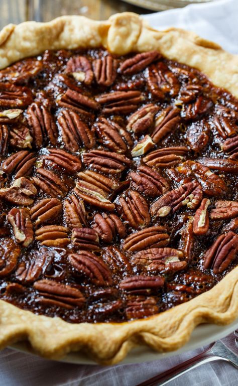 Paula Deen's Caramel Pecan Pie. Perfect for Thanksgiving or any other special occasion. Has a deep caramel flavor. Salted Caramel Pecan Pie, Salted Caramel Desserts, Pecan Pie Recipes, Chocolate Pecan Pie Recipe, Caramel Pecan Pie, Bourbon Pecan Pie, Best Pecan Pie, Paula Dean, Pecan Pies