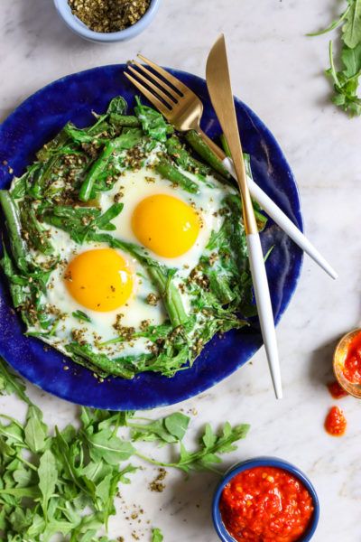 Green Bean Shakshuka Green Beans Breakfast, Green Bean Breakfast, Breakfast Green Beans, Bean Breakfast, Breakfast Gluten Free, Jewish Food, Vegetarian Foods, Winter Dishes, Za Atar