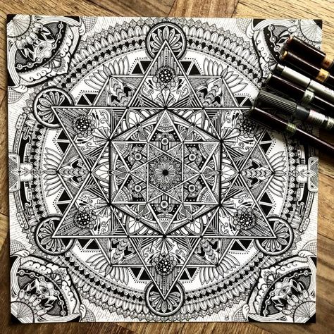 Sacred Geometry Artwork, Sacred Geometry Mandala Tattoo, Pola Stensil, Sacred Geometry Art Mandalas, Geometry Drawing, Lines Artwork, Mandala Sacred Geometry, Sacred Mandala, Geometry Mandala