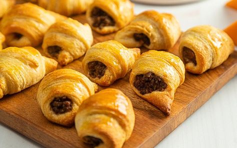 Crescent Roll Recipes Dinner, Beef Appetizers, Crescent Recipes, Cheeseburger Recipe, Ground Beef Dishes, American Recipes, Crescent Roll Recipes, Crescent Roll, Party Food Appetizers