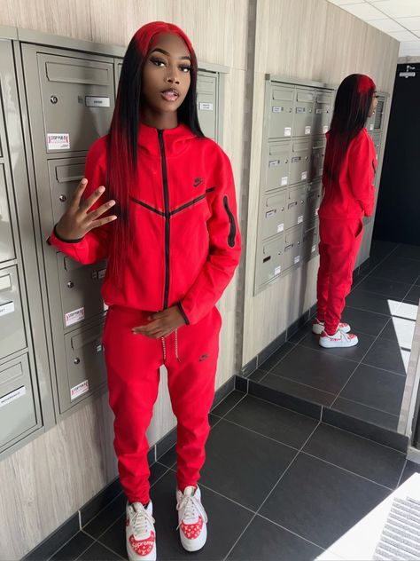 Nike Tech Fit, Red Nike Tech, Nike Tech Fleece Tracksuit, Teen Swag, Fine Shyt, Teen Swag Outfits, Nike Tech Fleece, Boys Wear, Nike Tech