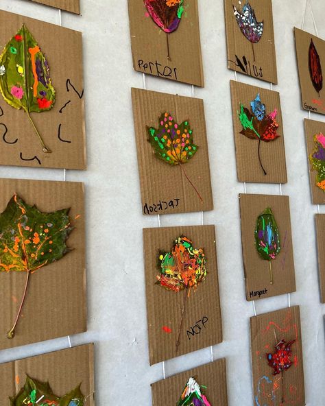 Leaf Art 🌿 Why draw on leaf? Let me list the reasons…. •Sensory - It feels different! •Prompts scientific discussion •Brings the… | Instagram Lito Leaf Art, Leaf Collage Preschool, The Leaf Thief Activities, Leaf Man Activities, Morning Centers, Reggio Emilia Classroom, Nature Based Learning, Leaf Printing, Leaf Collage