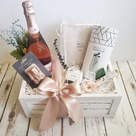 Loved the idea to do a self-care gift basket for the soon to be Mama VS, a traditional Baby Shower Gift Basket. Celebrate a hardworking Mama who deserves some much needed pampering after the arrival of the new baby. Reach out to us via our website to create a custom gift for any of your upcoming events or occasions. #newmomgiftbasket #newmomgiftideas #babyshowergifts New Mommy Gift Basket, Mommy Gift Basket, Traditional Baby Shower, New Mom Gift Basket, New Mommy Gifts, Mom Gift Basket, New Mommy, Baby Shower Gift Basket, Mommy Gift