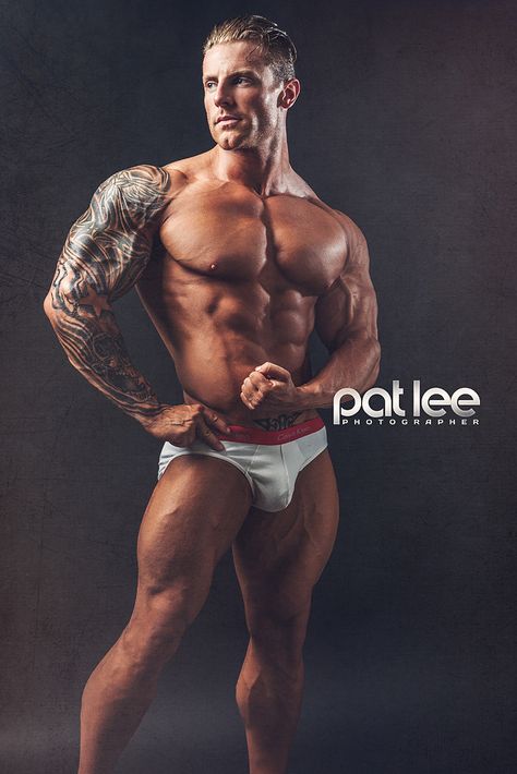 Pat Lee, Hard Men, Body Builder, Arnold Schwarzenegger, Male Poses, Male Physique, Guy Pictures, Male Body, Movie Stars