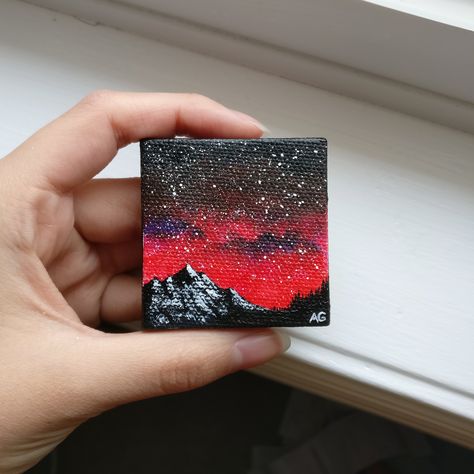 2x2 Canvas Paintings, Mini Toile, Small Canvas Paintings, Simple Canvas Paintings, Cute Canvas Paintings, Red Canvas, Galaxy Painting, Small Canvas Art, Aesthetic Painting