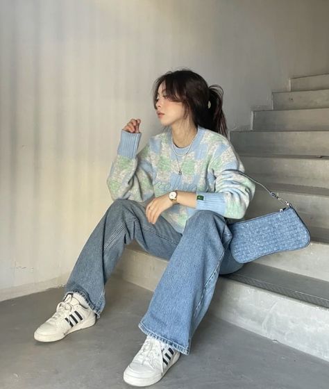 Korean Casual Outfits, Casual Day Outfits, Simple Trendy Outfits, Outfit Style, Teenage Fashion Outfits, Korean Outfits, Casual Style Outfits, Teen Fashion Outfits, Outfits Casuales