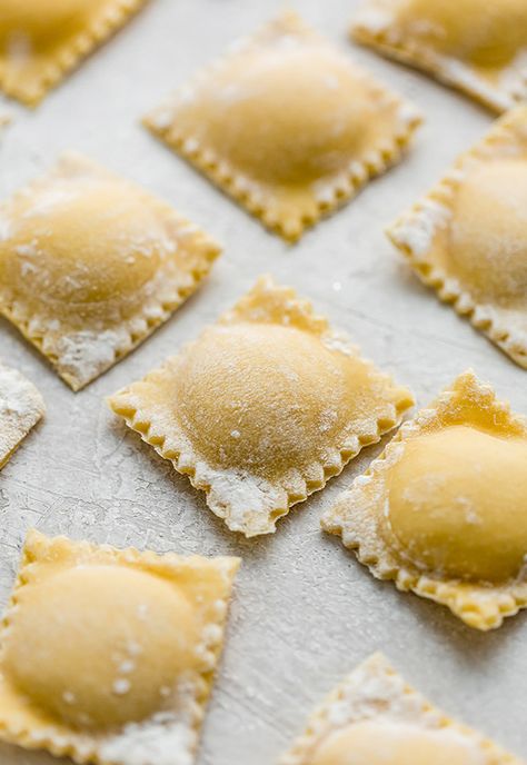 How to make ravioli at home! This is an easy homemade ravioli pasta recipe that can be used with countless fillings. #saltandbaker #ravioli #homemadepasta Ravioli Pasta Recipe, Ravioli Recipe Homemade, Make Ravioli, How To Make Ravioli, Ravioli Dough, Ravioli Filling, Ravioli Pasta, Homemade Pasta Recipe, Butternut Squash Ravioli