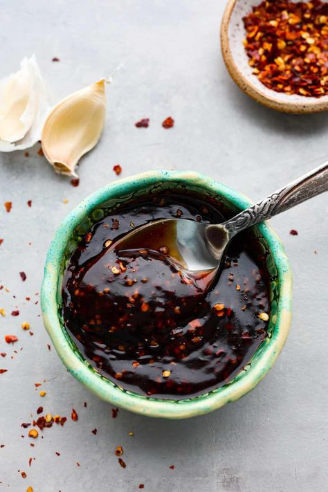 Once you taste homemade Szechuan sauce, you'll be wondering how you ever survived without it. It's so easy to mix up and doubles as both a dip and a marinade! It will take all of your Chinese-inspired dishes to the next level and have your family licking their plates. Szechuan Sauce, Homemade Dips, Cooking Sauces, Homemade Teriyaki Sauce, Vegetarian Breakfast Recipes, Sweet And Sour Sauce, Spicy Chili, Sweet Chili Sauce, Hoisin Sauce