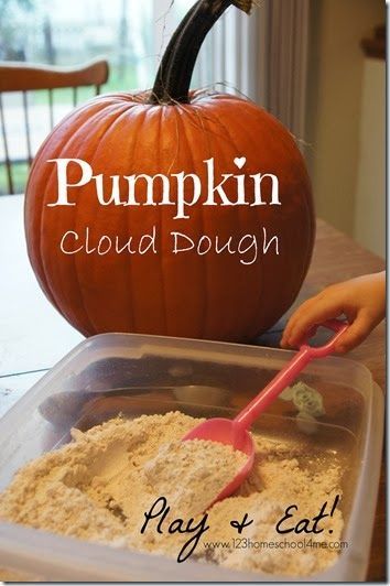 Pumpkin Cloud Dough - I love this play recipe because it is great for sensory play and then to eat! (Preschool, Kindergarten, 1st grade) Pumpkin Exploration, Cloud Dough Recipe, Cloud Dough Recipes, Pumpkin Cake Mix, Fall Sensory Bin, Sensory Play Toddlers, Moon Sand, Games Outdoor, Preschool Fall