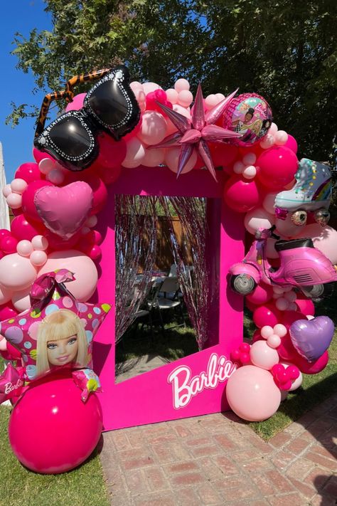 Barbie Birthday Party! Tuftex balloons with mylar balloons from Amazon. Starburst balloons: https://amzn.to/3RH6S5o Skate and glassess: https://amzn.to/3NJibsz Barbie Skate Party, Roller Skate Balloon, Hip Hop Wedding, Disco Balloons, Tuftex Balloons, 80s 90s Party, 90s Party Decorations, Star Balloons, Barbie Birthday Party