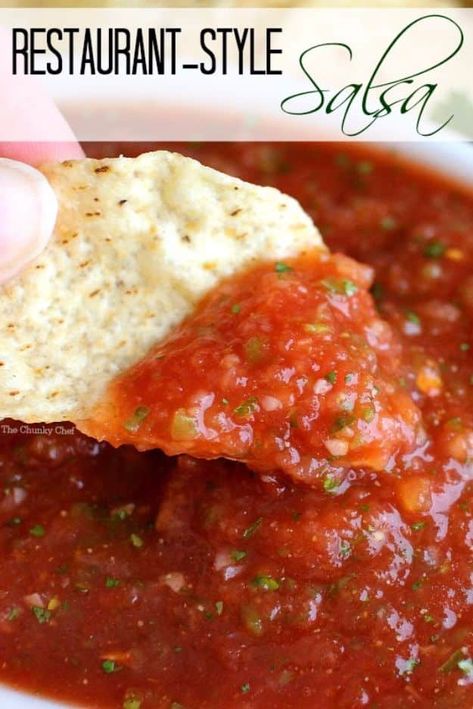 Quick Snacks to Make at Home - 5-Minute Restaurant Style Salsa - Fast Recipe Ideas for Snacking Mild Salsa Recipe, Fresh Salsa Recipe Homemade, Restaurant Salsa, Restaurant Style Salsa, Homemade Appetizer, Mexican Appetizers, Homemade Salsa Recipe, Easy To Make Appetizers, Mild Salsa