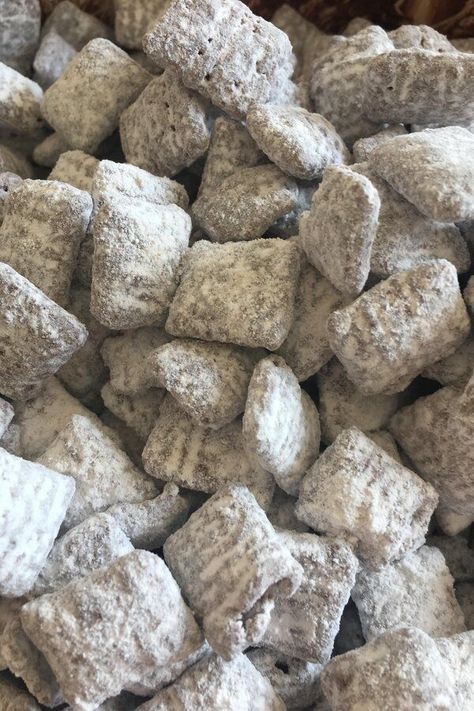 Puppy Chow Crispix Recipe, Puppy Chow Halloween, Chex Mix Muddy Buddies, Puppy Chow Cookies, Chex Mix Recipes Original, Puppy Chow Christmas, Puppy Chow Chex Mix Recipe, Chex Mix Puppy Chow, Muddy Buddies Recipe