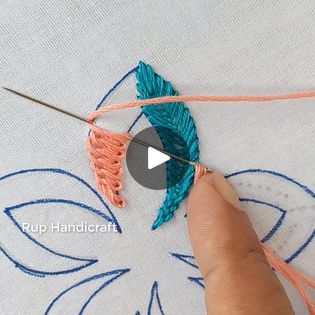 Hand Embroidery Flower Designs, Basic Hand Embroidery Stitches, Simple Flower Design, Embroidery Lessons, Feather Stitch, Hand Embroidery Tutorial, Embroidery Tutorial, Flower Pattern Design, Embroidery Stitches Tutorial