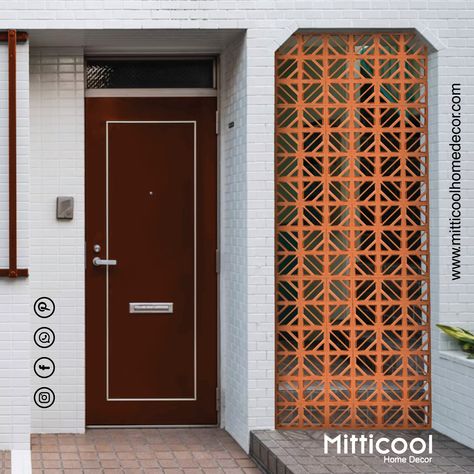 #MitticoolHomeDecor #Decor #terracottajaali #residence #architecture #terracotta #green #facade #facadedesign #detail #tropicalmodernism #tropicalarchitecture #bungalow #architectinranchi #architect #concretedesign #breezeblocks #jabalpur #bungalowdesign #clayjali #terracottajaliblocks #jalifacade #jali #architectinmp #residential #AtmanirbharBharat #Vocal4Local #makeinindia House Exterior And Interior, Jaali Design, Home Door Design, Home Stairs Design, Terracotta Clay, Brick Design, House Stairs, Home Doors, I Cool