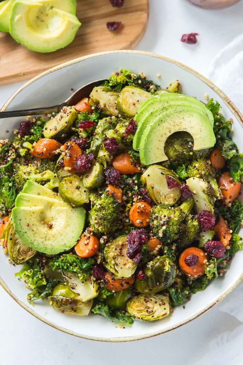 Enjoy this warm quinoa kale salad with roasted vegetables, cranberries, balsamic vinaigrette and avocado for a healthy, plant-based meal. Quinoa Kale Salad, Running On Real Food, Hearty Salad Recipes, Quinoa Kale, Kale Quinoa, Kale Quinoa Salad, Warm Salad, Beet Salad, Balsamic Vinaigrette