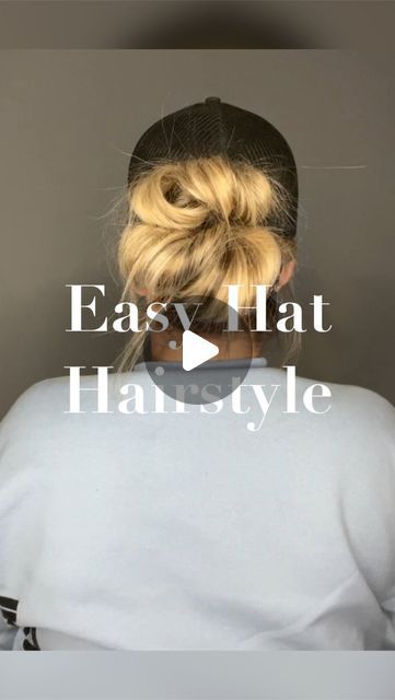 Ponytail With Hat, Summer Hat Hairstyles, Ball Cap Hairstyles, Hat Hairstyles Short Hair, Hairstyles With A Hat, Hair Styles With Hats, Hair With Hat, Easy Hair Tutorials, Rainy Day Hairstyles