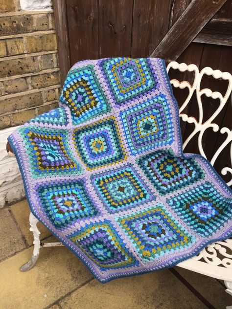 Mellow Granny Square Blanket | The Crochet Swirl Crochet Swirl, Crochet Corner To Corner, V Stitch Crochet, Modern Crochet Blanket, Crochet Square Blanket, Linen Stitch, Baby Rugs, Crochet Blanket Designs, Corner To Corner