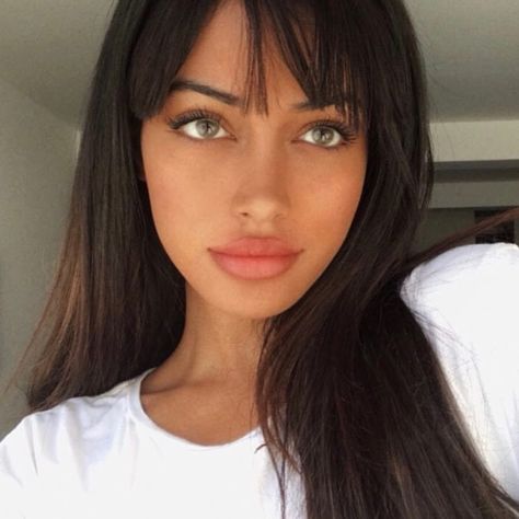 Cidney Kimberly, Kimberly Hair, Cindy Wolfie, Brunette Makeup, Cindy Kimberly, Nose Job, Long Hair With Bangs, Tone Hair, 인물 사진