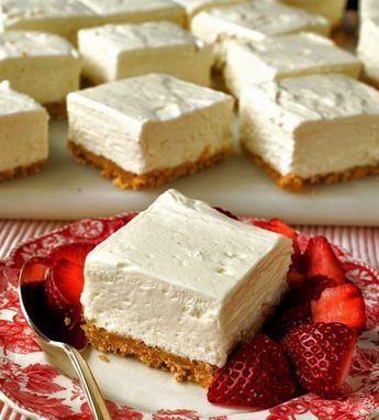 Strawberry Yogurt Tart, Fridge Puddings Dessert Recipes, Yogurt Fridge Tart Recipe, Yoghurt Tart Recipe, Cold Pudding Recipes, Greek Yogurt Tart, Yogurt Tart Recipe, Easy Fridge Tarts Recipes, Yogurt Pudding Recipes