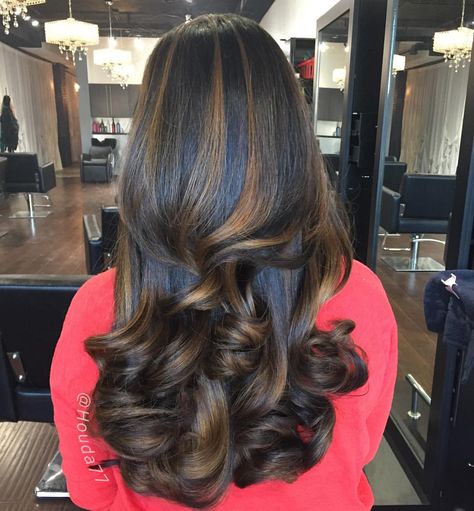 Hair Highlights For Black Hair, Long Hair Indian, Highlights For Black Hair, Balyage Long Hair, Natural Hair Highlights, Balayage Long Hair, Medium Hair Color, Long Indian Hair, Layered Hairstyles