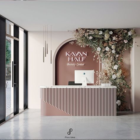 Salon Entrance Ideas Outside, Reception Beauty Salon, Small Waiting Area Salon, Salon Entrance Ideas, Salon Front Desk Ideas, Boutique Reception Desk, Make Up Interior Design, Boutique Reception, Beauty Salon Reception Ideas