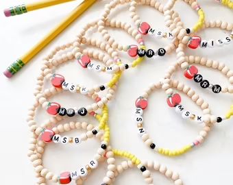 Pencil Bracelet, Teacher Bracelet, Teacher Jewelry, Appreciation Gifts Diy, Teacher Accessories, Teacher Appreciation Gifts Diy, Teacher Craft, Diy Bijoux, Best Teacher Gifts