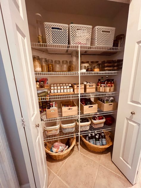 Finally finished organizing and getting all the bins needed for my pantry. I can’t wait to change out the wire shelving for solid shelves. Wire Shelf Kitchen Organization, Pantry Organization Metal Shelves, Wire Shelf Organization, Wire Rack Pantry Organization, Pantry Organization Wire Shelves, Wire Pantry Organization Ideas, Pantry Wire Shelves, Open Pantry Shelves, Wire Pantry Shelves