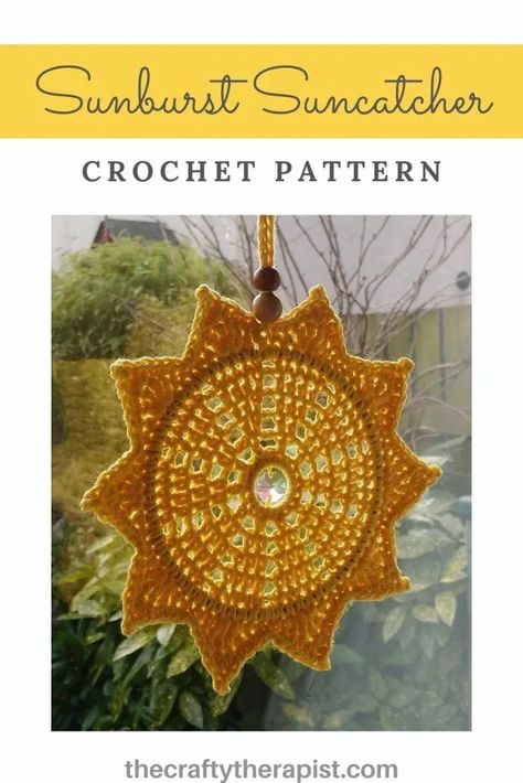 Quick Crochet Gifts Last Minute, Sun And Moon Crochet Pattern, Bohemian Crochet Patterns Free, Free Witchy Crochet Patterns, Crochet Home Decor Boho, Witchy Crochet Ideas, Sun Crochet Pattern Free, Crochet Suncatcher, Witchy Crochet Patterns Free