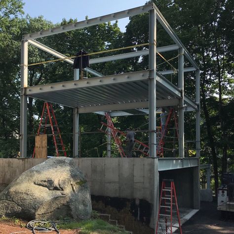 08/18 Our Hybrid Building in Wellesley is taking shape, with Principal Howard Raley at the helm! / modern home / steel frame / concrete Stilt House Design, Hybrid Building, Stilt Home, Metal Building Kits, Steel Building Homes, Metal Building Designs, Garage Design Interior, Architecture Blueprints, Steel Beam