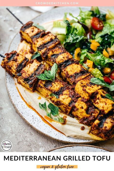 Tofu Kebab, Vegan Grilling Recipes, Vegetarian Grilling Recipes, Plantbased Dinner, Vegetarian Grilling, Crowded Kitchen, Creamy Hummus, Grilling Recipes Sides, Veggies Recipes