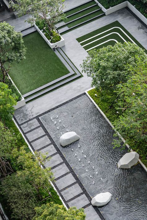 Life One Wireless Road Evergreen Landscape, Evergreen Garden, Exquisite Gardens, Urban Landscape Design, Modern Landscape Design, Landscape Elements, Landscape Architecture Design, Roof Garden, Garden Set