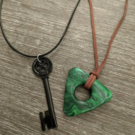 Coraline Necklace Diy, Goblincore Rings, Grunge Clay Ideas, Coraline Ring, Clay Grunge, Coraline Jewelry, Coraline Necklace, Goblincore Jewelry, My Saves