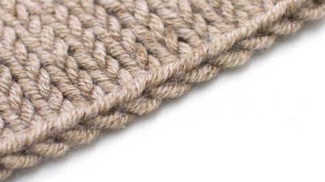 Cable Cast On Knitting, All Free Knitting, New Stitch A Day, Casting Off Knitting, Bind Off Knitting, Stretchy Bind Off, Cable Cast On, Cast On Knitting, Knitting Hacks