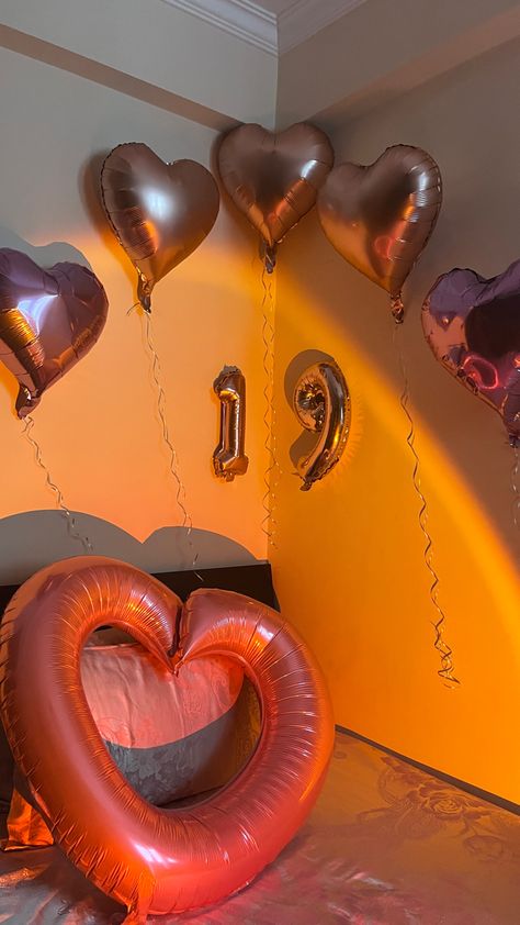 [ 19, 19th birthday, birthday, balloon, bd, pinterest, inspiration, lifestyle, passion, good habits, good vibes, aesthetic, room decorations, birthday decorations, nineteen, teenager, pillow, heart balloon, heart, sunlight, golden hour, room tour, birthday ideas, bday, hijabi, hijabi photos, photography idea, photo ideas,bithday inspo, sunset hour‏عيد ميلاد، ١٩، تصوير] Bd Ideas, 19 Birthday, Birthday Plans, Happy Birthday Decor, Dress Patterns Diy, Beautiful Photoshoot Ideas, Birthday Inspo, Elegant Birthday, 19th Birthday