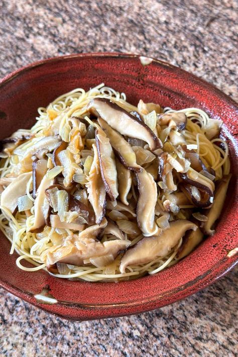 Shiitake Mushroom Pasta - Onolicious Hawaiʻi Midnight Pasta, Mentaiko Pasta, Mushroom Recipes Pasta, Quick Family Dinners, Simple Pasta, Shiitake Mushrooms, Pasta Dinner Recipes, Mushroom Pasta, Shiitake Mushroom