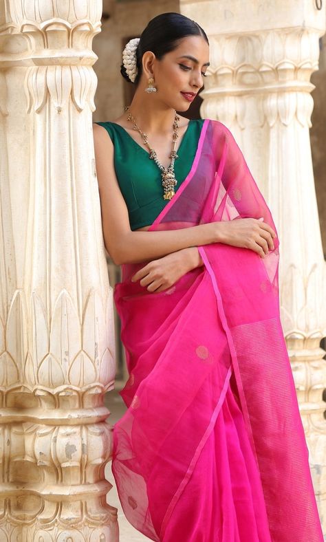 Hot Pink Saree, Royal Saree, Culture Of Rajasthan, Vintage Culture, Simple Saree Designs, Chanderi Saree, Modern Saree, Draping Fashion, Indian Saree Blouses Designs