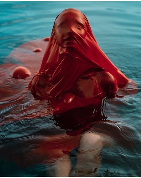 * Photoshoot Desert, Mermaids Tail, Underwater Photoshoot, Water Shoot, Radio Waves, Red Water, Surreal Photos, Magazines For Kids, Water Photography