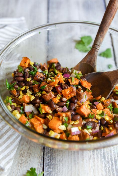 Dinner Recipes Sweet Potato, Sweet Potato Black Bean Salad, Salad With Black Beans, Recipes Sweet Potato, Black Beans And Corn, Black Bean Salad Recipe, Sweet Potato And Black Bean, Easy Macaroni Salad, Veggie Salads