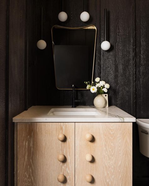 embracing mood + balance for this pool house bath 🌚 photographer: @linea.photo | Instagram Pool Bath Vanity, Fun Powder Bath, Freestanding Vanity Bathroom, Urban Modern Bathroom, Mountain Eclectic, Black Powder Room, Modern Powder Room, Cabinet Door Style, Bath Stuff