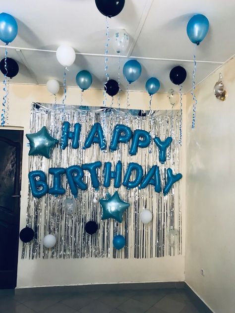 Simple Blue Birthday Decorations, Blue And Silver Birthday Decorations, Blue Birthday Party Theme, Simple Sweet 16 Party Ideas, Aquarius Theme, Blue Themed Birthday Party, Blue Birthday Decorations, Blue Birthday Themes, 21st Birthday Boy