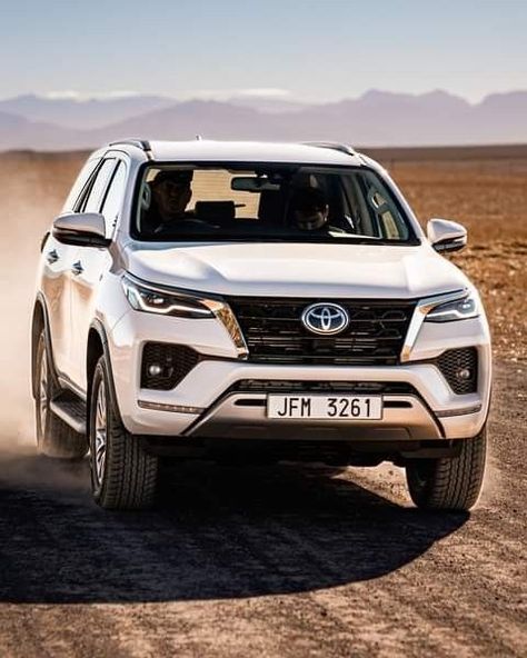 Fortuner Car Wallpaper, Fortuner Toyota Wallpapers Hd, Black Fortuner Car Wallpaper, Toyota Fortuner Black, Fortuner Toyota Wallpapers Hd Black, Fortuner Car, Suv Toyota, Fortuner Toyota, Best Love Photos