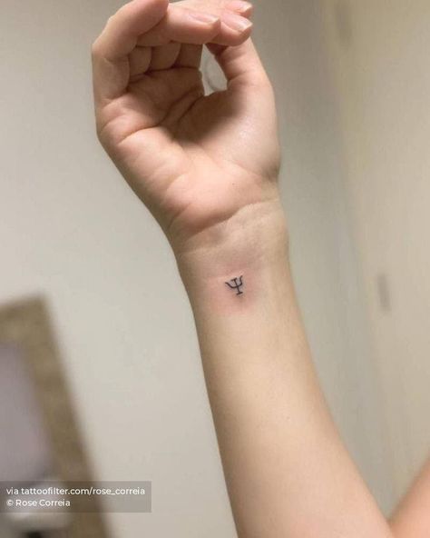 Psychology Tattoo, Cousin Tattoos, Brain Tattoo, Hand Tattoos For Girls, Shiva Tattoo Design, Henna Tattoo Designs Simple, Cool Small Tattoos, Tattoo Project, Classy Tattoos