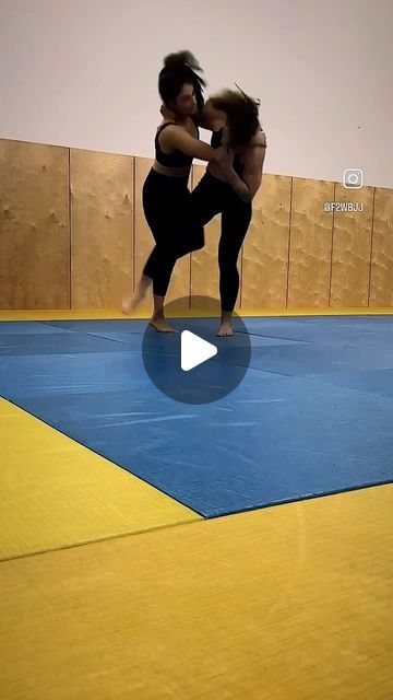 PATÃO 😉🤙🏻 on Instagram: "#ippon #judo #judoka #judoworld #judogirls #judotop #iponnakacebuana #ipponグランプリ2020🔥 #ipponグランプリ2023🧣 #ipponグランプリ2022☝️ #ipponグランプリ2021🔝" Mixed Wrestling, Brazilian Jiu Jitsu, Mixed Martial Arts, Judo, Self Defense, Martial Arts, Defense, Austin, Wrestling