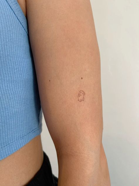 Bunny Tiny Tattoo, Minimalistic Bunny Tattoo, Simple And Cute Tattoos, Small Rabbit Tattoo Simple, Bunny Small Tattoo, Pet Bunny Tattoo, Rabbit Line Tattoo, Tiny Rabbit Tattoo, Mini Bunny Tattoo