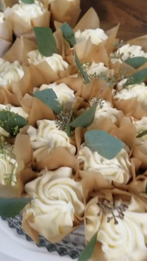 dulcerella_customcakes on Instagram: Cupcakes 🧁🧁 Eucalyptus provided by @petalworksdesignstudio #weddingcupcakes #weddingdessert #wedding #bride #desserttable #bakingvideos Eucalyptus Cupcakes, Bridal Shower Cupcakes, Baking Videos, Shower Cupcakes, Real Leaves, Wedding Leaves, Cupcake Wrappers, Wedding Cupcakes, Wedding Desserts