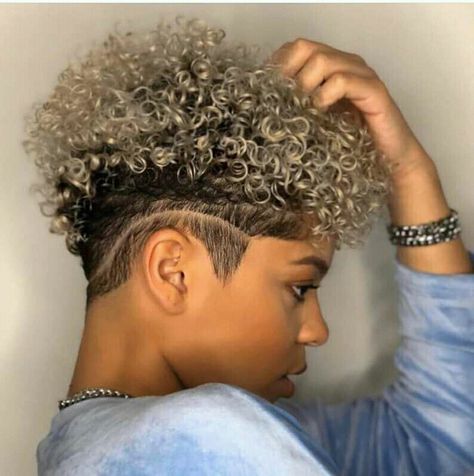 Short Curly Hair With Undercut, Short Curly Hairstyle Women, Tapered Cut Natural Hair, Undercut Natural Hair, Women Reference, Natural Hair Haircuts, Cabello Afro Natural, Short Natural Curly Hair, Curly Styles