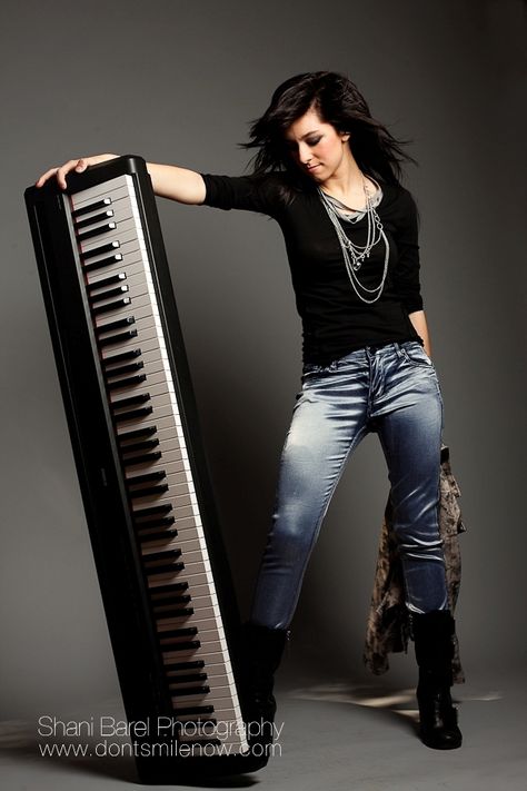 Christina Grimmie .. - Christina Grimmie Photo (25953200) - Fanpop Keyboard Photoshoot, Music Photography Creative, Musician Headshots, Musician Photoshoot, Christina Grimme, Piano Photography, Music Photoshoot, Ariana Grande Facts, Band Photoshoot