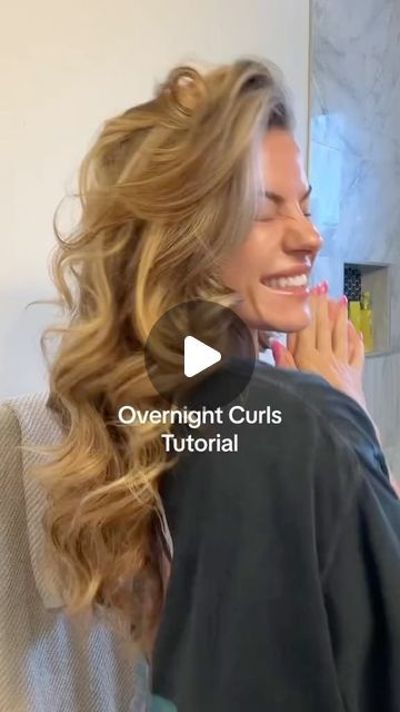 Hair Curlers Overnight, Easy Curled Hairstyles, Heatless Curls Tutorial, Big Bouncy Curls, Curled Hairstyles For Medium Hair, Bridesmaid Hair Inspo, Large Curls, Overnight Hairstyles, Overnight Curls