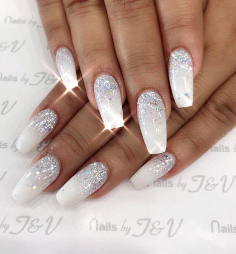 Birthday Nails 30th, 30th Birthday Nail Ideas, 30 Birthday Nails, 30th Birthday Nails Design, 30th Birthday Nails, Birthday Nail Designs, New Years Nail Designs, Nails Beautiful, Ombré Nails